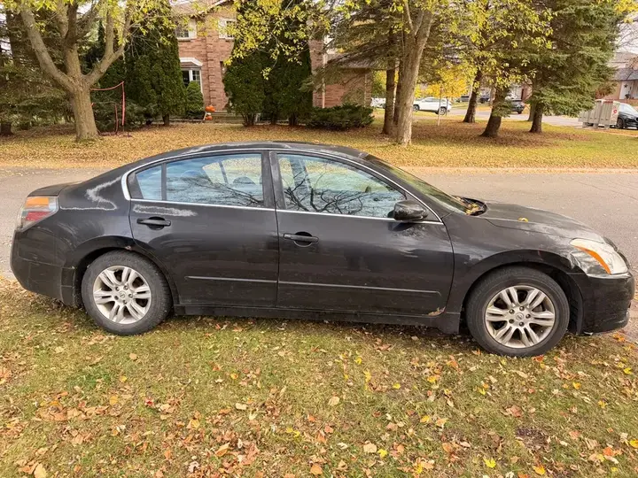 Nissan Altima 2010 photo 5
