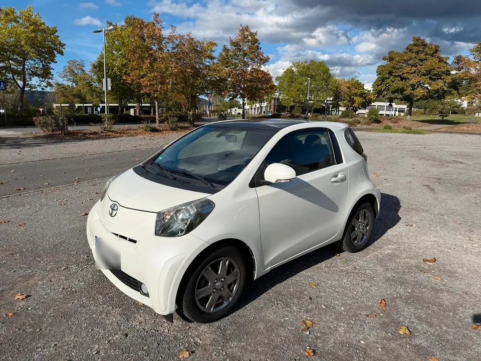Toyota Iq