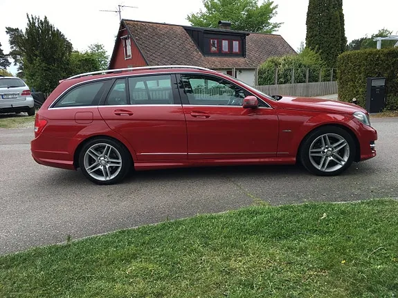 Mercedes-Benz C200 2012 photo 4