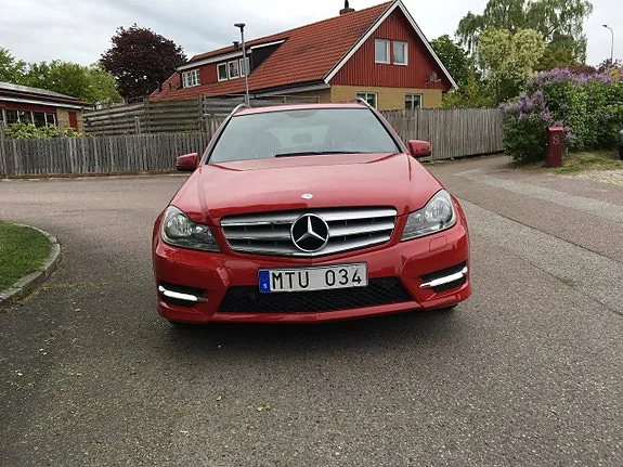 Mercedes-Benz C200 2012 photo 2