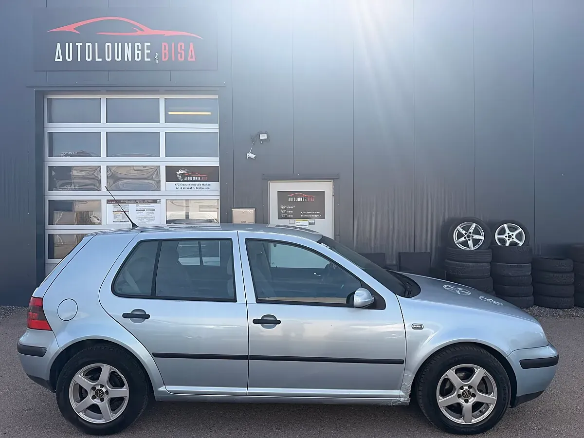 Volkswagen Golf 2003 photo 3