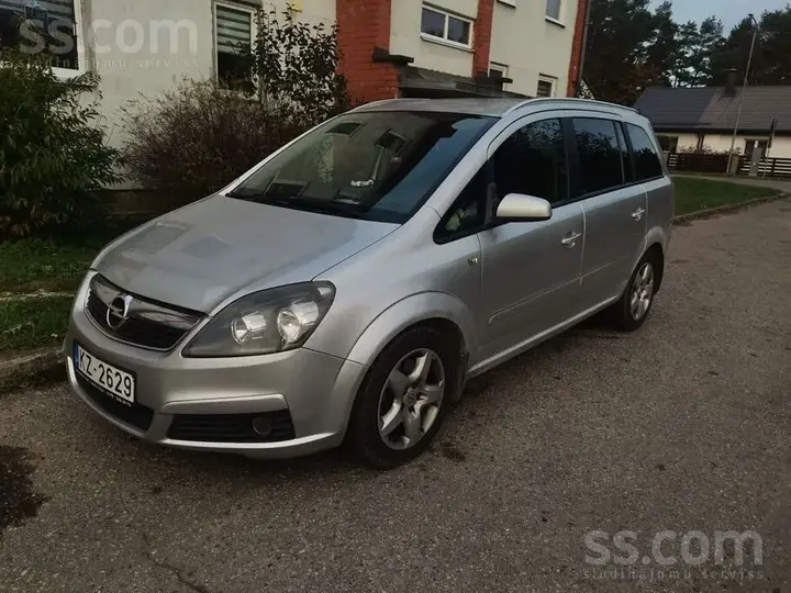 Opel Zafira 2007 photo 2