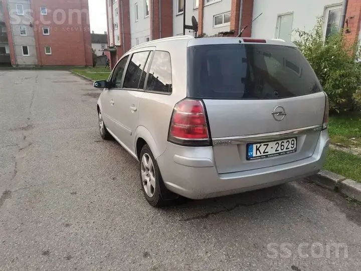 Opel Zafira 2007 photo 4
