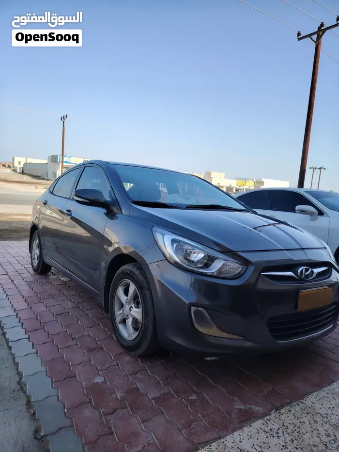 Hyundai Accent 2013 photo 2
