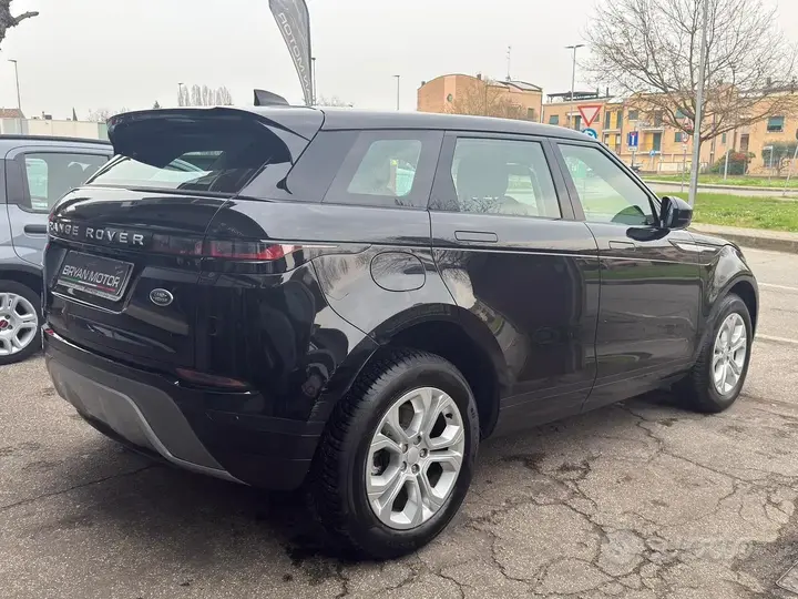 Land Rover Range Rover Evoque 2022 photo 4