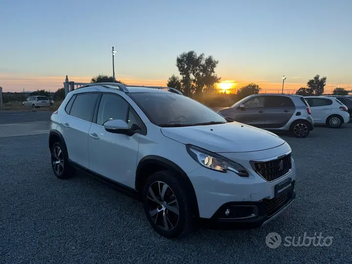 Peugeot 2008 2019 photo 4