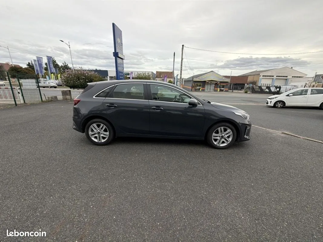 Kia Ceed 2021 photo 4