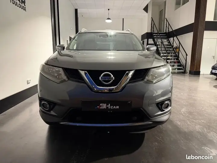 Nissan X-Trail 2016 photo 2