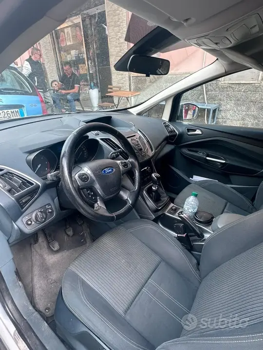 Ford C-Max 2012 photo 3