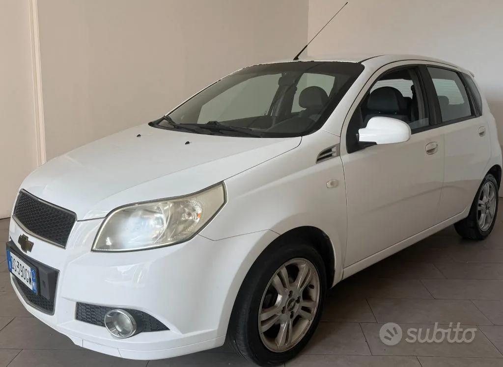 Chevrolet Aveo 2009 photo 3