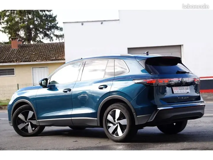 Volkswagen Tiguan 2023 photo 3