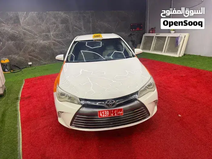 Toyota Camry 2017 photo 2