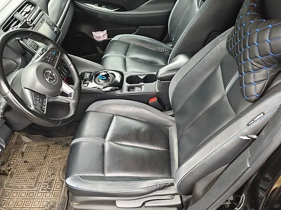 Nissan Leaf 2018 photo 2