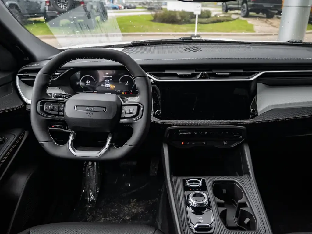 Jeep Cherokee 2026 photo 3