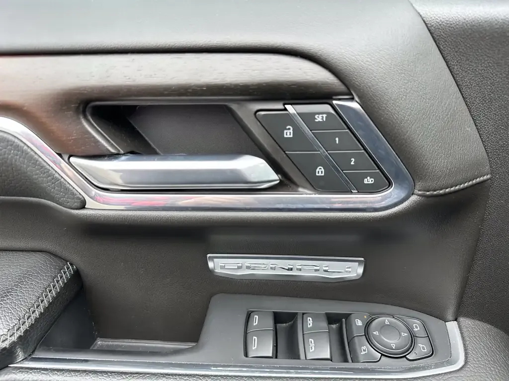 GMC Sierra 1500 2024 photo 3