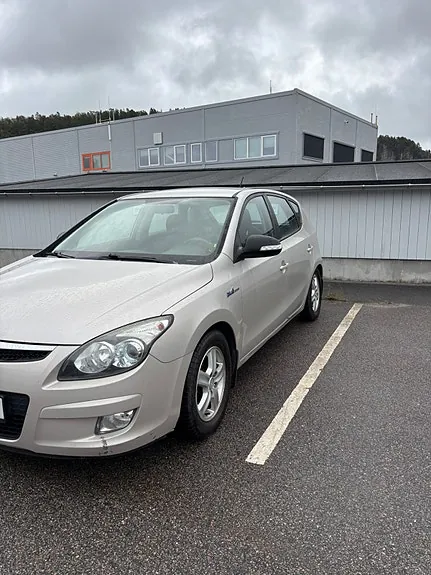 Hyundai I30 2010 photo 3