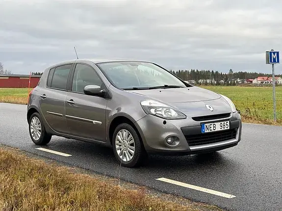 Renault Clio 2013 photo 3