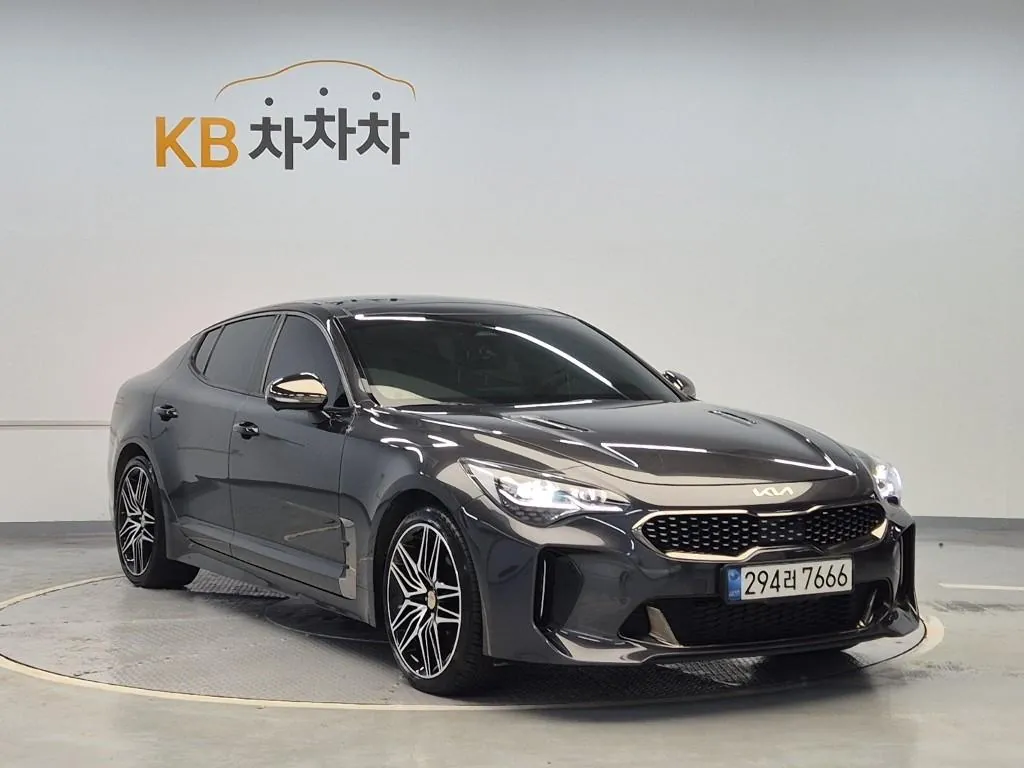 Kia Stinger 2022 photo 4