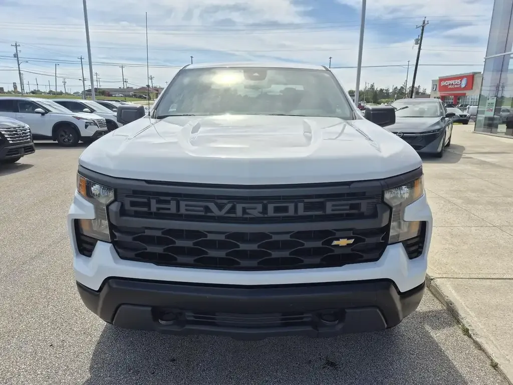 Chevrolet Silverado 1500 2022 photo 2