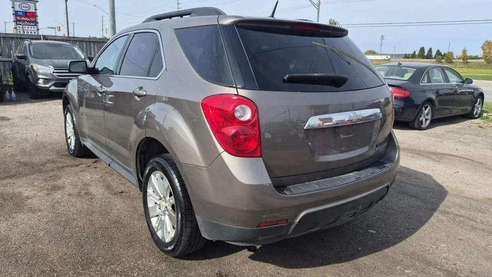 Chevrolet Equinox 2011 photo 3