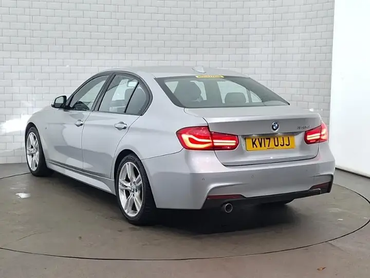 BMW 3 Series 2017 photo 2