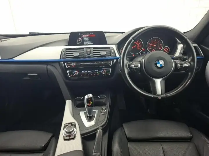 BMW 3 Series 2017 photo 3