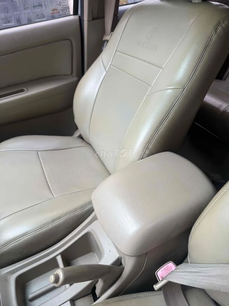 Toyota Fortuner 2010 photo 5