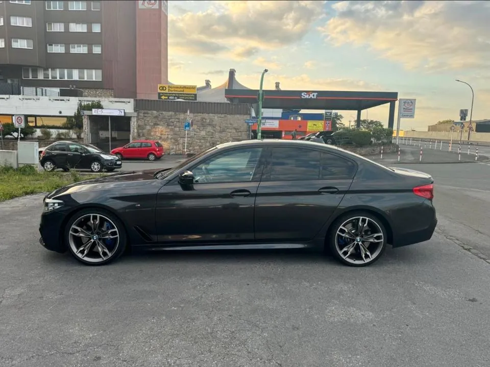 BMW M550I