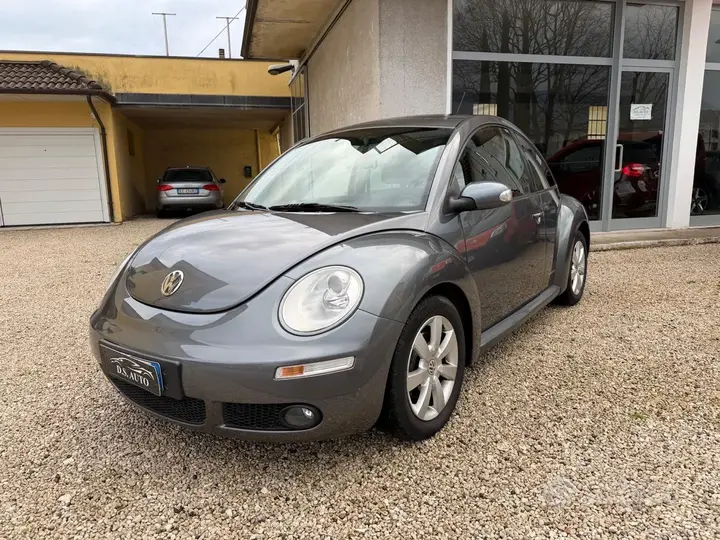 Volkswagen New Beetle
