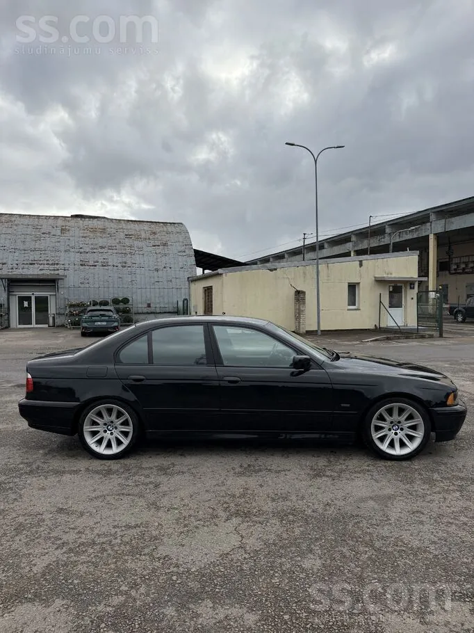 BMW 530 2002 photo 4