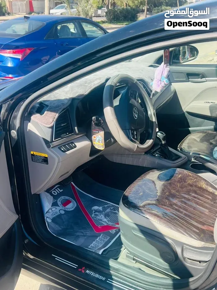 Hyundai Elantra 2017 photo 2