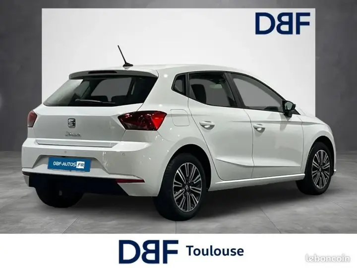 Seat Ibiza 2024 photo 5