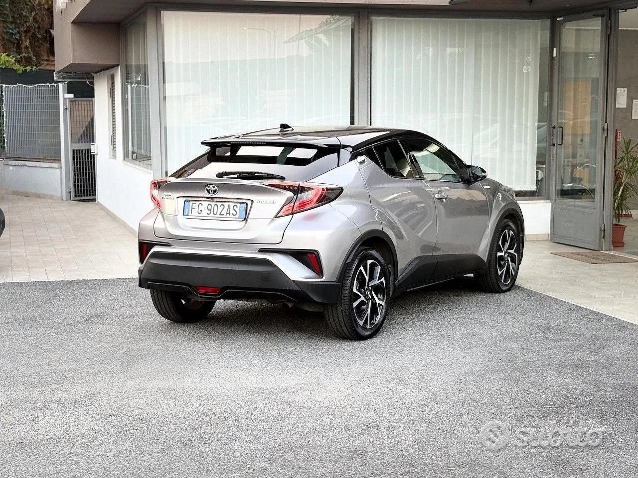 Toyota C-Hr 2016 photo 5