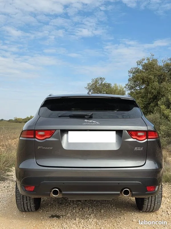 Jaguar F-Pace 2019 photo 5