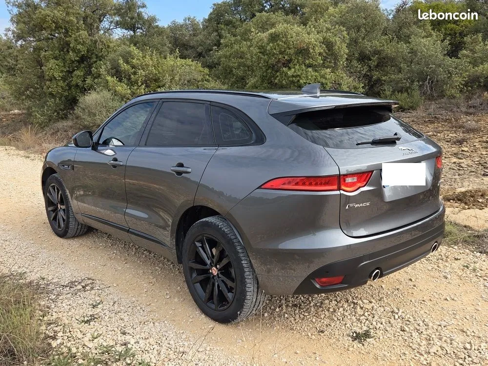 Jaguar F-Pace 2019 photo 4