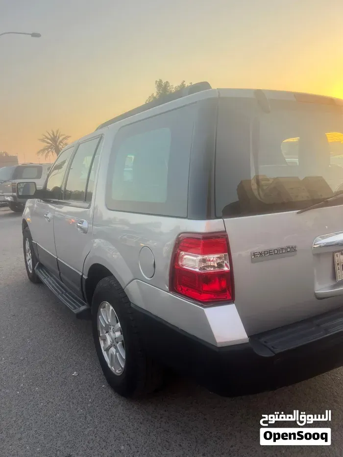 Ford Expedition 2013 photo 3