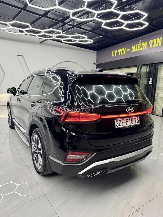 Hyundai Santa Fe 2019 photo 3