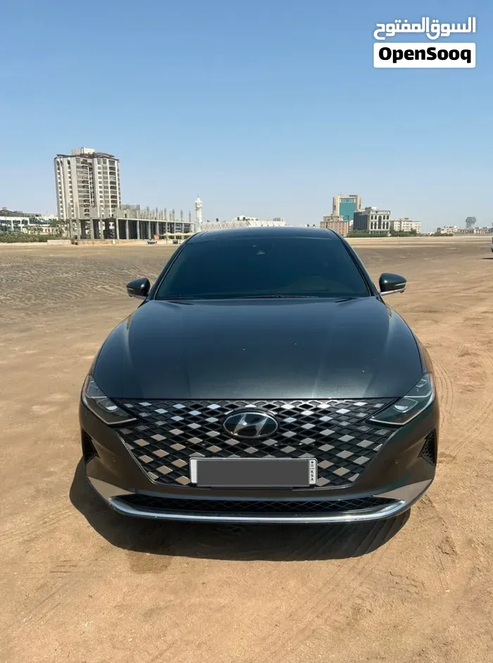 Hyundai Azera 2023 photo 2
