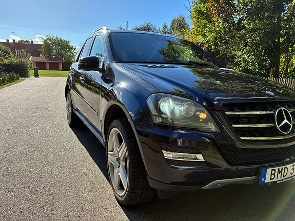 Mercedes-Benz Ml350 2011 photo 2