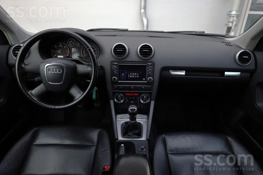 Audi A3 2010 photo 5