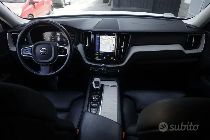 Volvo Xc60 2020 photo 2