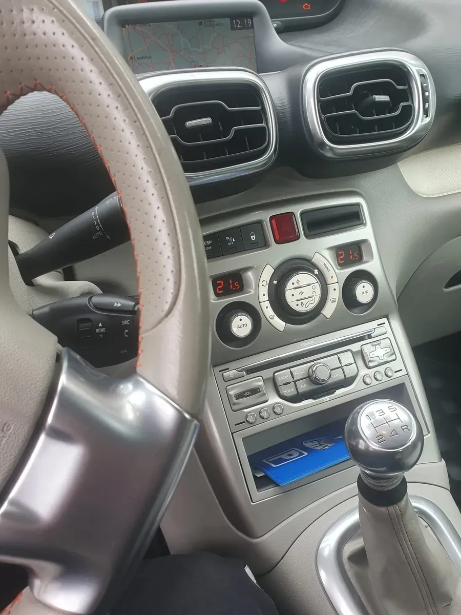 Citroen C3 Picasso 2010 photo 2