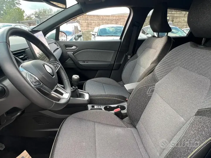 Renault Captur 2025 photo 5