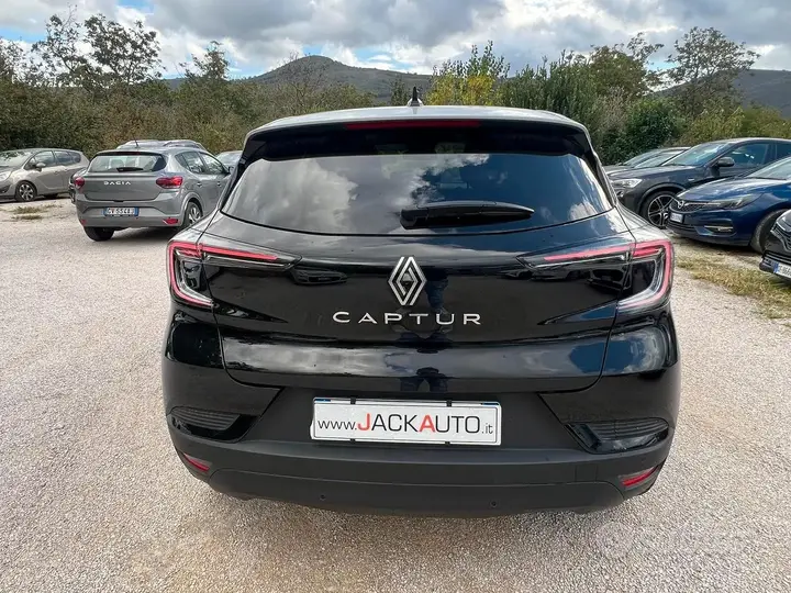 Renault Captur 2025 photo 2