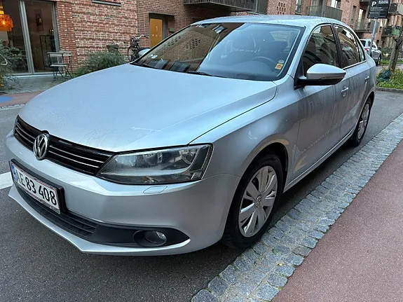 Volkswagen Jetta 2011 photo 2