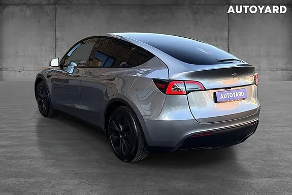 Tesla Model Y 2024 photo 5