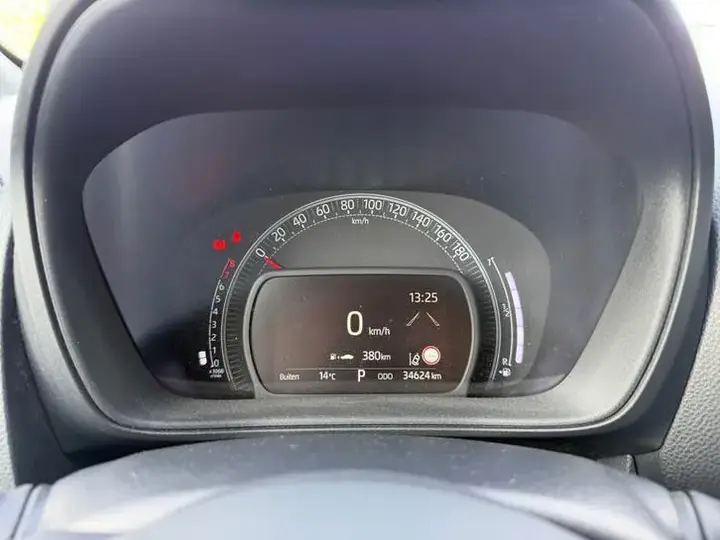 Toyota Aygo X 2023 photo 2