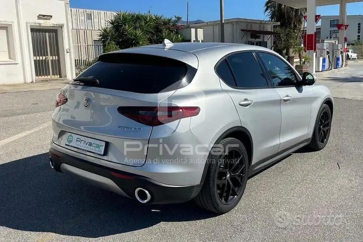 Alfa Romeo Stelvio 2021 photo 5