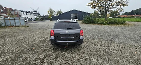 Toyota Avensis 2006 photo 4