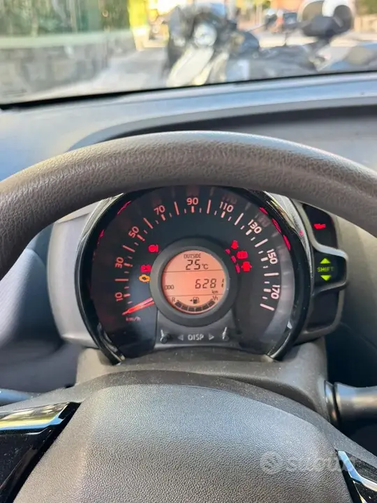 Peugeot 108 2021 photo 3